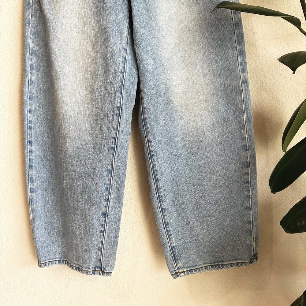 Quince Light Blue Straight Leg Women’s Jeans - Picture 3 of 10